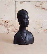 Load image into Gallery viewer, African wooden sculpture