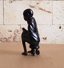 Load image into Gallery viewer, African Sculpture