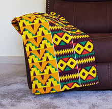 Load image into Gallery viewer, African Print Throw Blanket