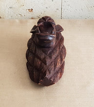 Load image into Gallery viewer, Animal Sculpture