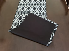 Load image into Gallery viewer, African Print Table Runner &amp; Napkins Set: Black, White
